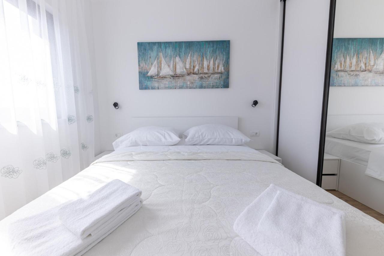 Apartman Ivan & Marko Трогир Екстериор снимка