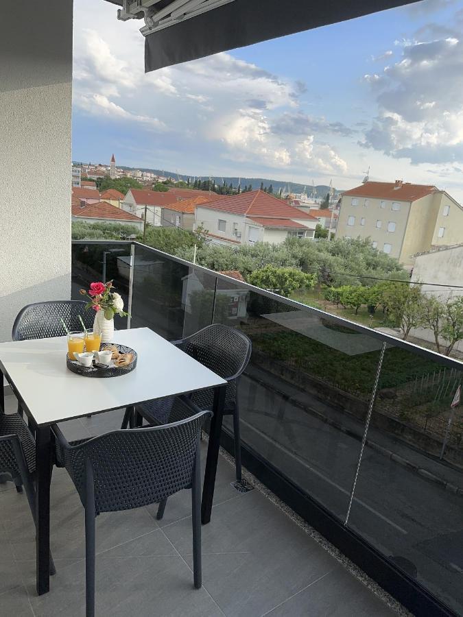 Apartman Ivan & Marko Трогир Екстериор снимка